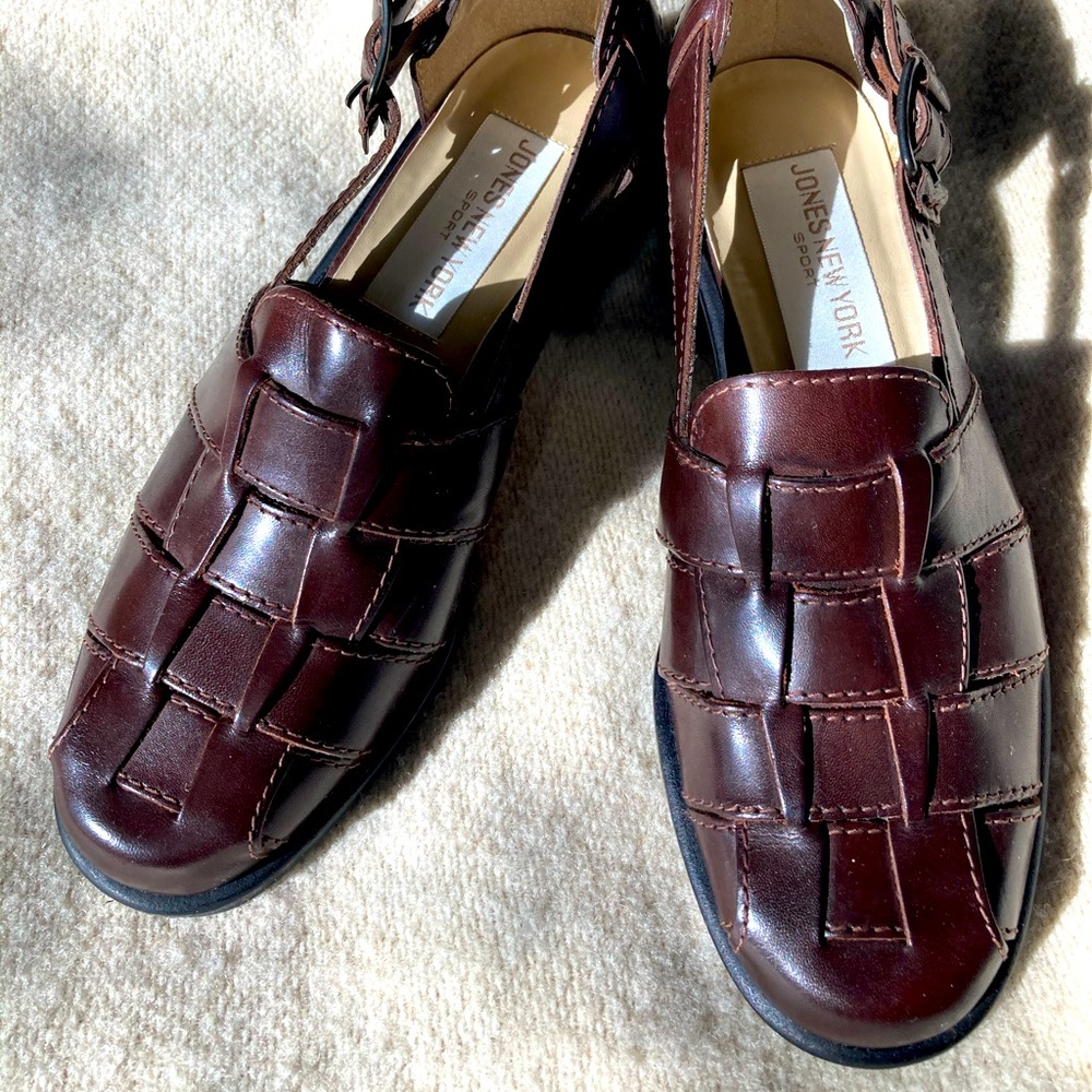 Jones New York Sport Sandals, size 7 7.5